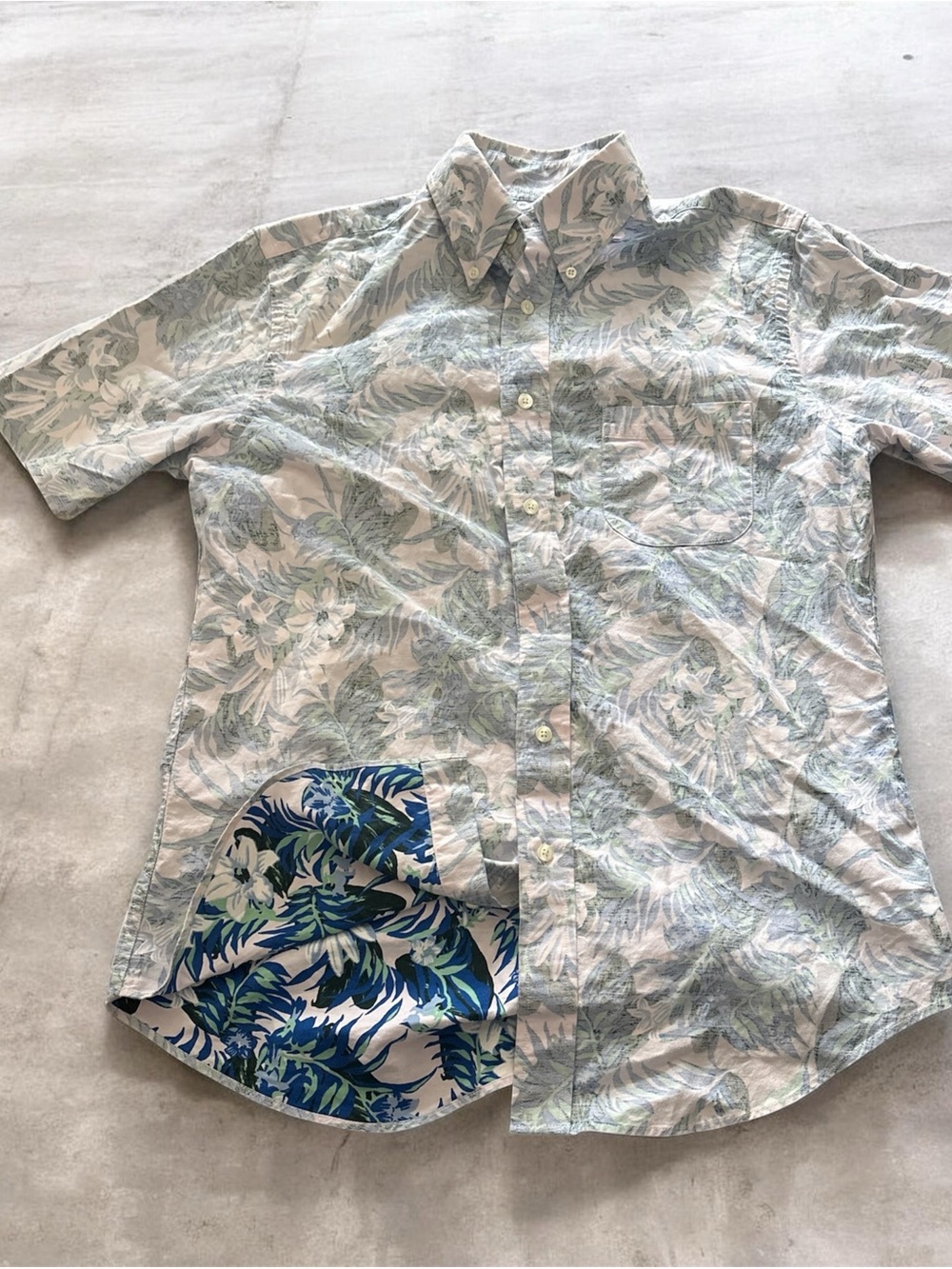 Men's Brooks Brothers Short Sleeve Tropical Print Button-Up Shirt!!